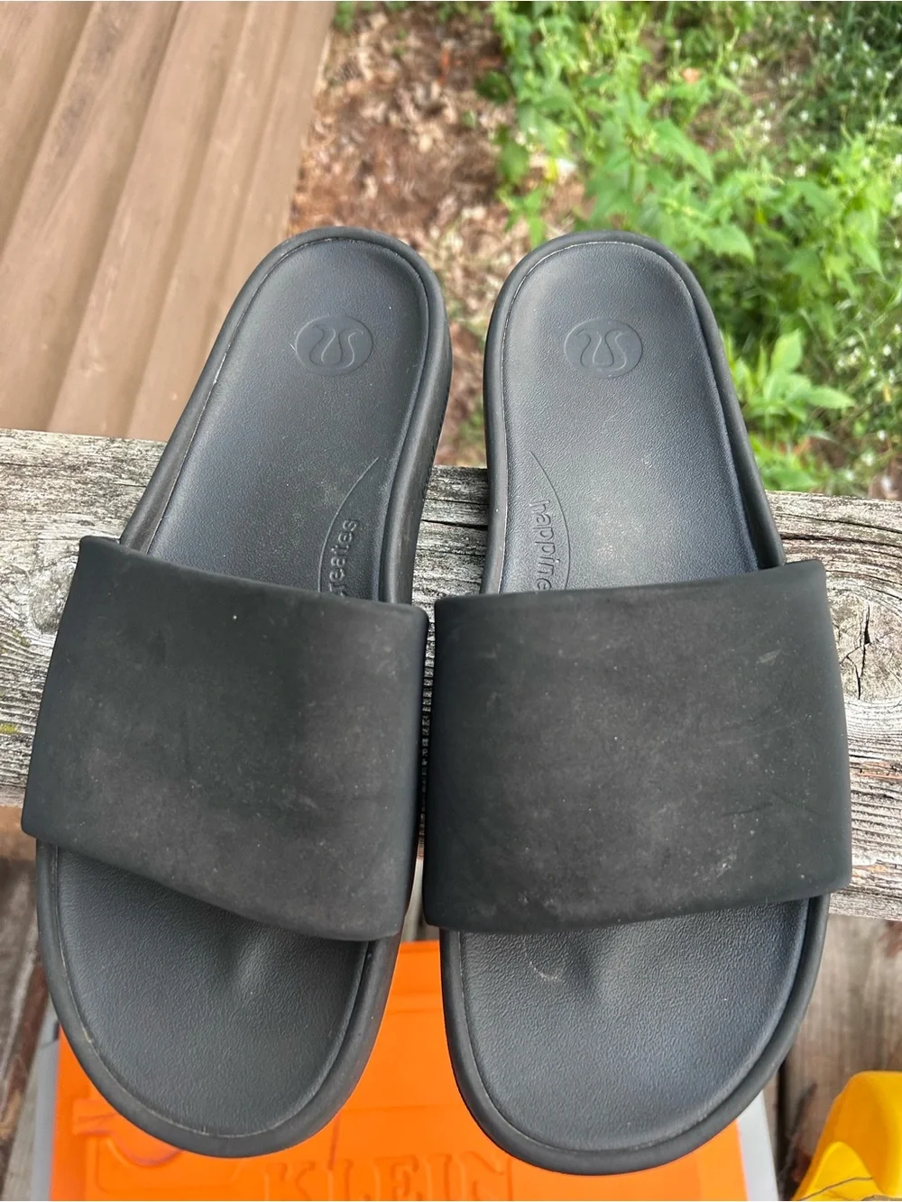 Lululemon Men’s Restfeel Slide Sandals Black Graphite Grey Size 12 Recovery